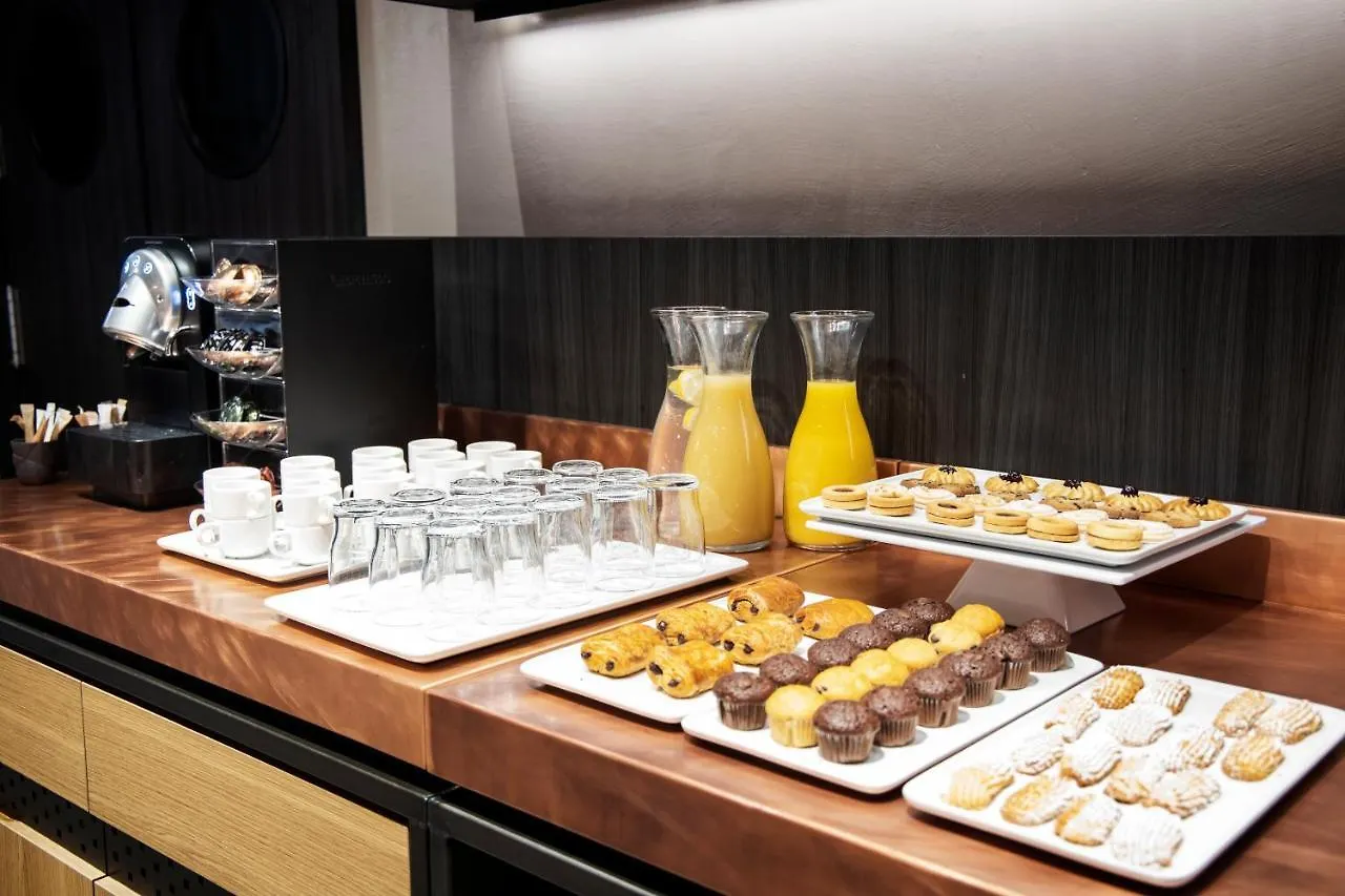 Novotel Parma Centro 4*,