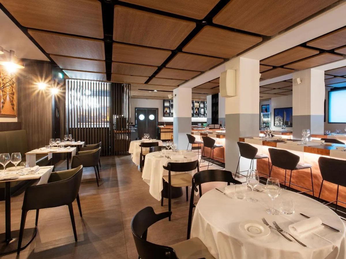 Novotel Parma Centro 4*,
