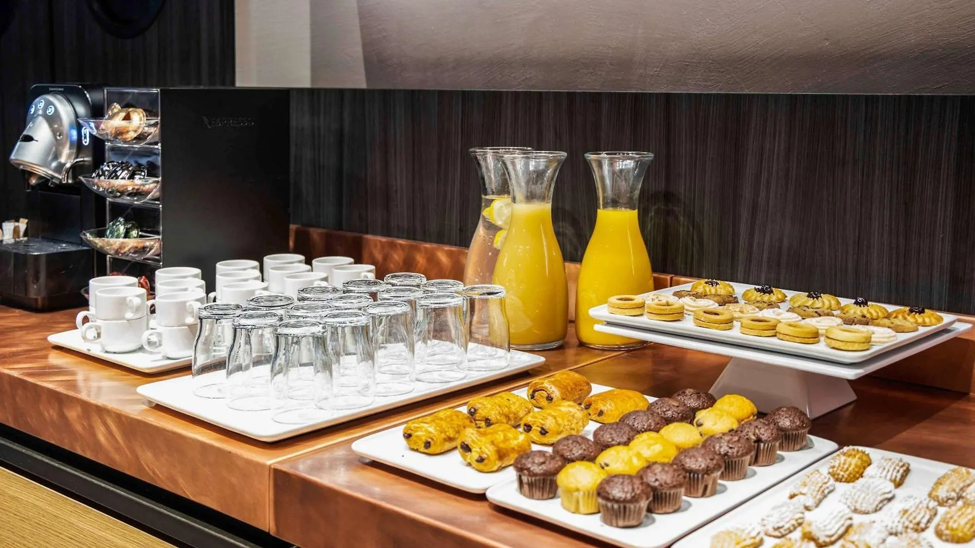 Novotel Parma Centro 4*,